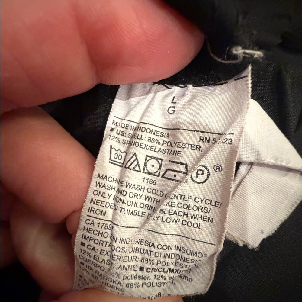 Large old navy stretchtech lightweight pants crop… - image 4